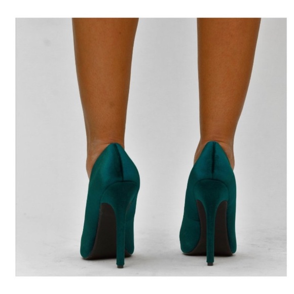 Velvet Heels Pumps Emerald Green - Picture 4 of 4